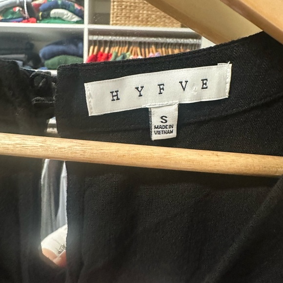 Black Women's Top - Picture 4 of 7